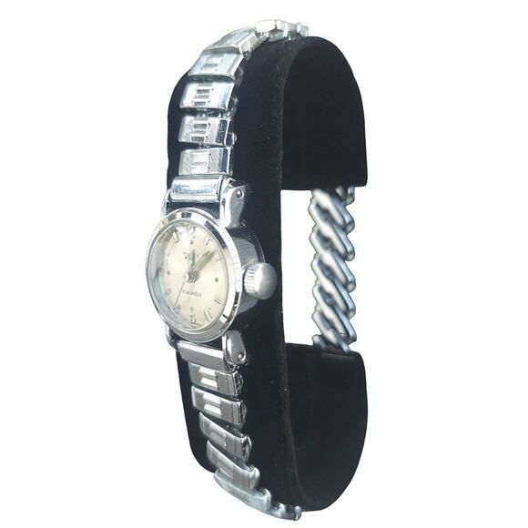 Vintage Timex Women's 17 Jewels Mechanical Wind Up Watch Silver Tone Flex Band - Picture 3 of 8